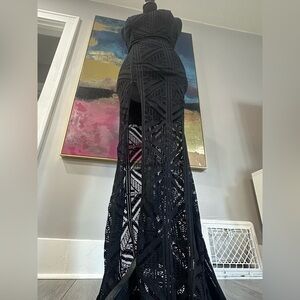 Elegant Black Lace Maxi Dress